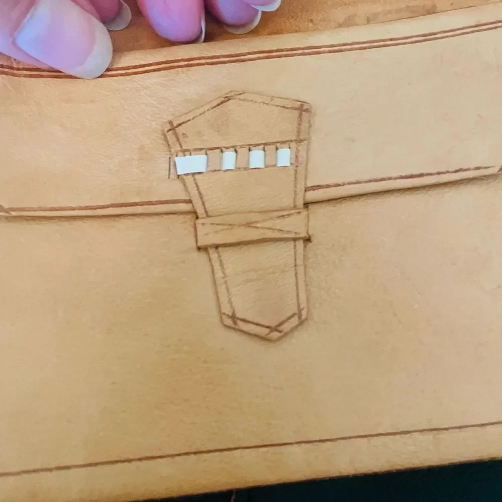 Wallet handtooled Collectible Vintage Leather Bifold pockets unisex 60's tooled